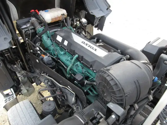 令和02年11月中古大型トラクタヘッド輸入車・その他ボルボの画像49