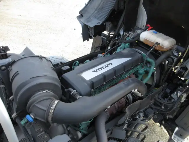 令和02年11月中古大型トラクタヘッド輸入車・その他ボルボの画像50