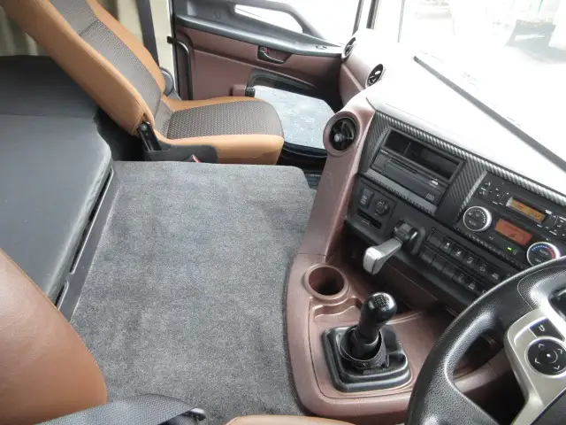 令和01年/平成31年05月中古大型トラクタヘッド日野プロフィアの画像27