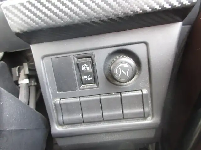 令和01年/平成31年05月中古大型トラクタヘッド日野プロフィアの画像31