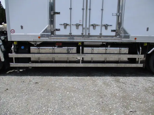 令和02年12月中古大型冷凍バン・ウィング日産UDクオンの画像17