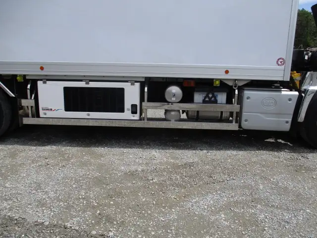 令和02年12月中古大型冷凍バン・ウィング日産UDクオンの画像18