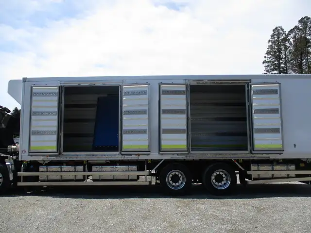 令和02年12月中古大型冷凍バン・ウィング日産UDクオンの画像28