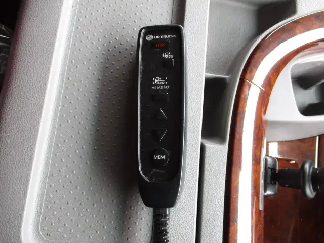 令和02年12月中古大型冷凍バン・ウィング日産UDクオンの画像34