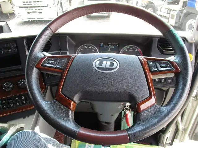 令和02年12月中古大型冷凍バン・ウィング日産UDクオンの画像41