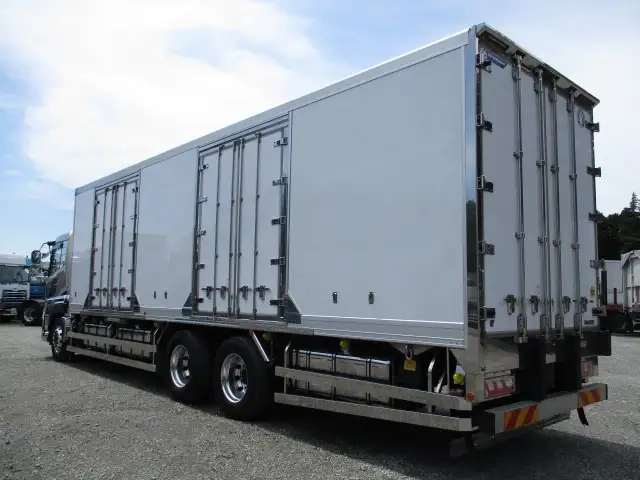 令和02年12月中古大型冷凍バン・ウィング日産UDクオンの画像7
