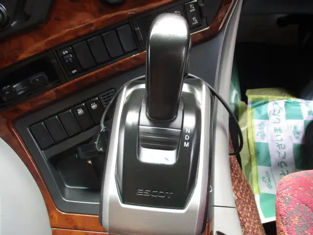 令和03年02月中古大型トラクタヘッド日産UDクオンの画像36