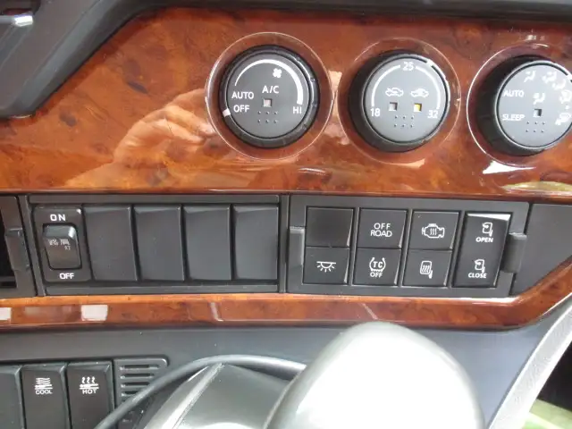 令和03年02月中古大型トラクタヘッド日産UDクオンの画像39