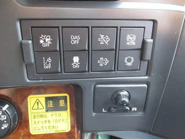 令和03年02月中古大型トラクタヘッド日産UDクオンの画像40