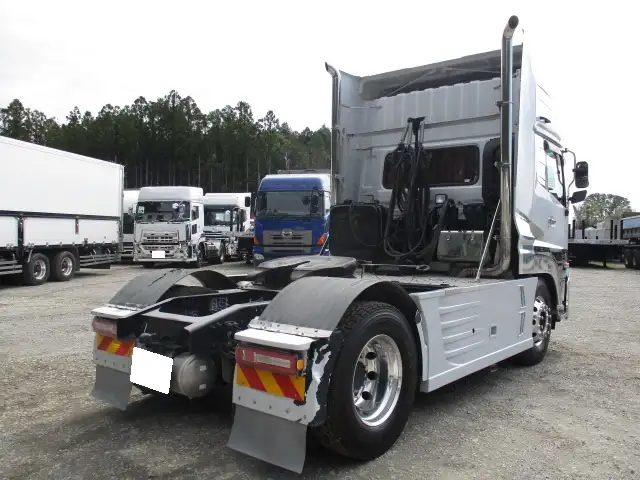 令和03年02月中古大型トラクタヘッド日産UDクオンの画像5