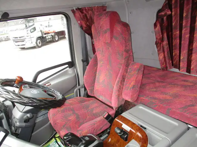 令和03年02月中古大型トラクタヘッド日産UDクオンの画像45