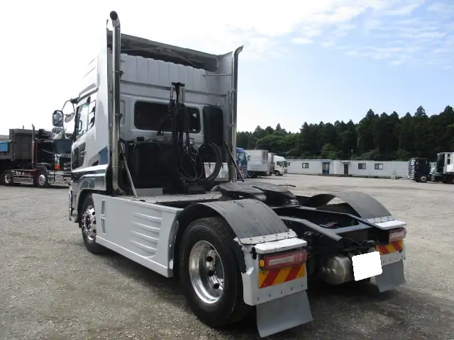 令和03年02月中古大型トラクタヘッド日産UDクオンの画像7