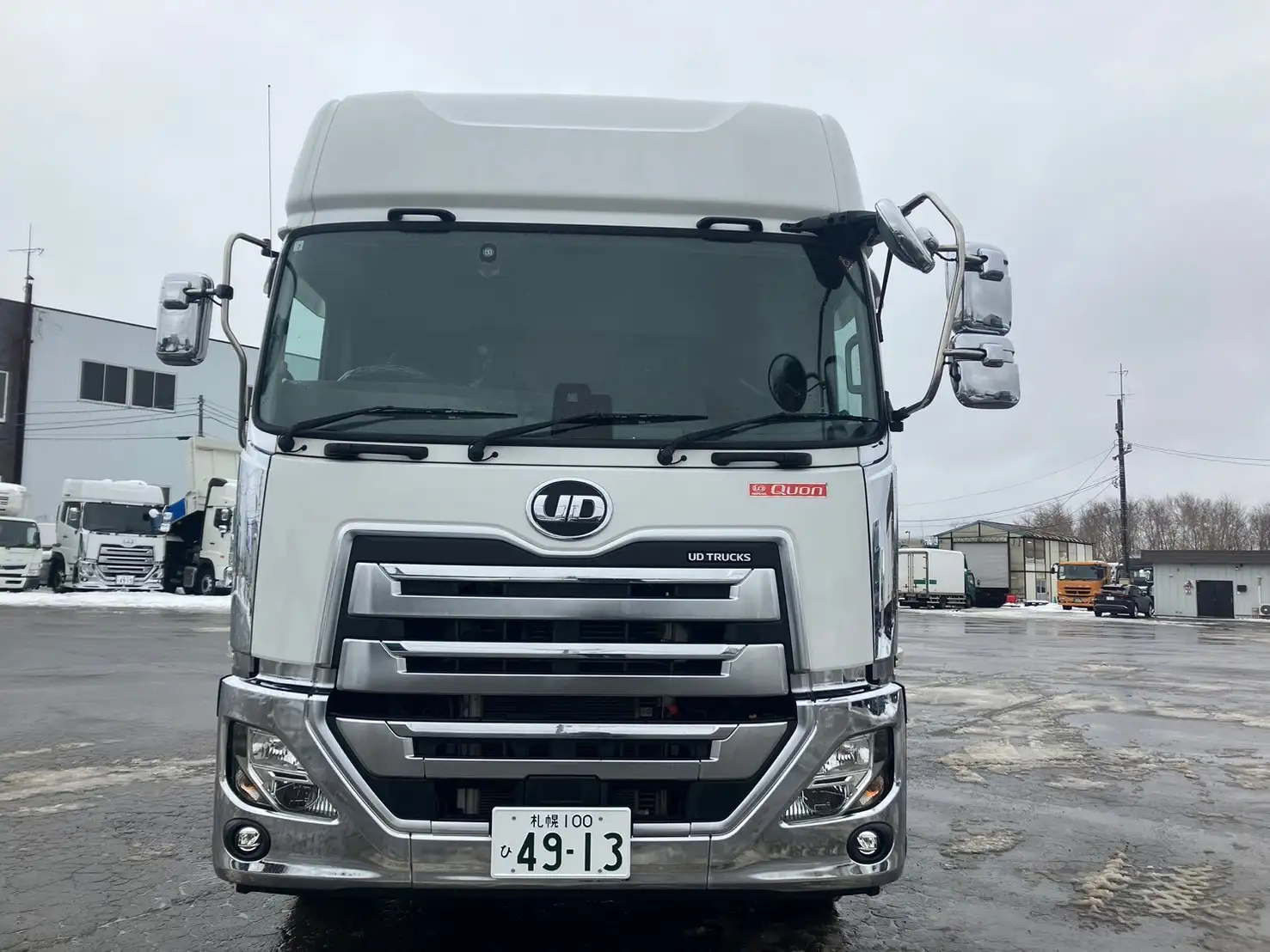 令和03年09月中古大型トラクタヘッド日産UDクオンの画像2