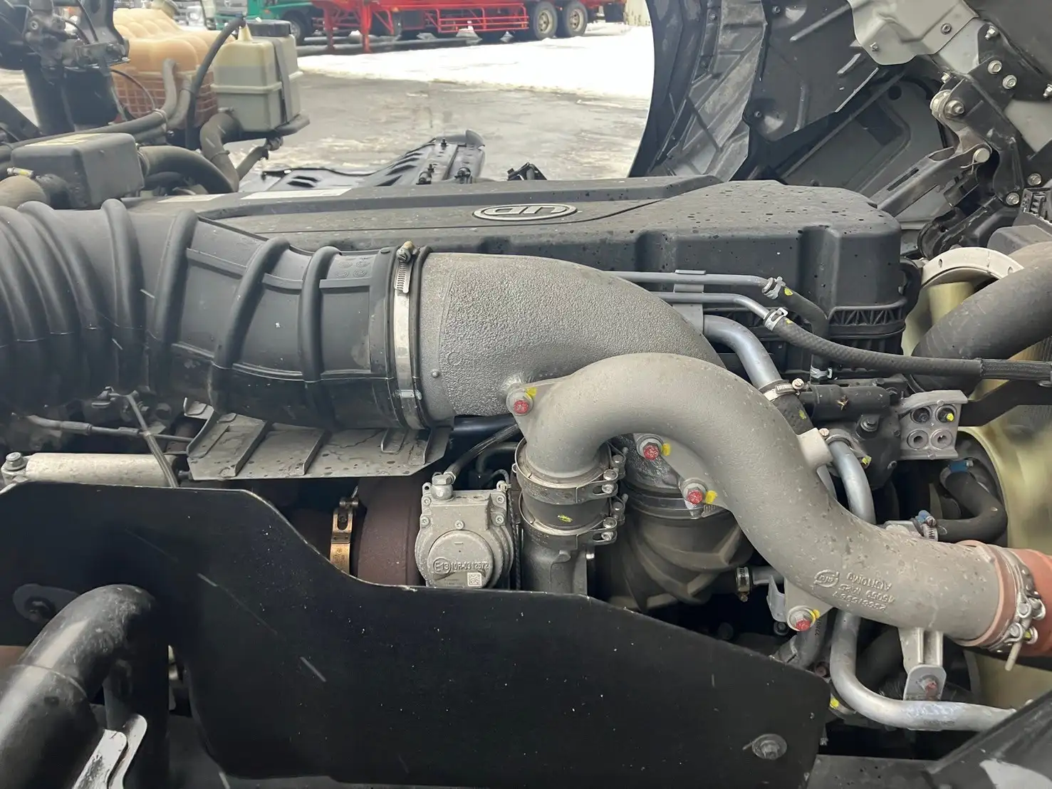 令和03年09月中古大型トラクタヘッド日産UDクオンの画像30