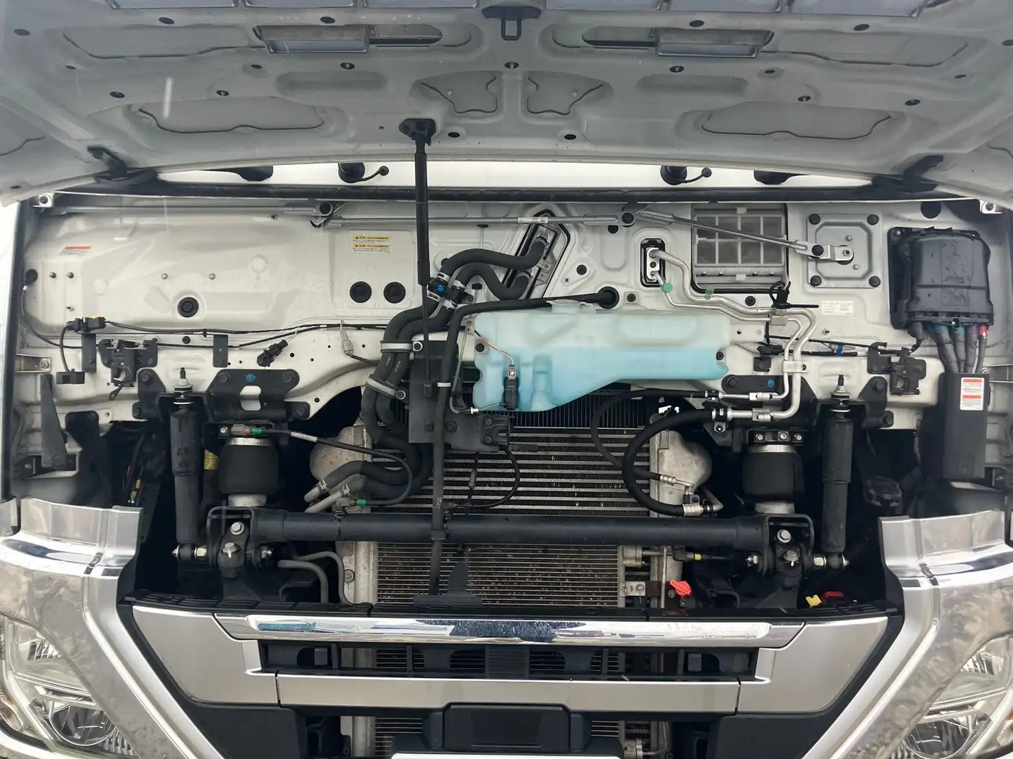 令和03年09月中古大型トラクタヘッド日産UDクオンの画像42