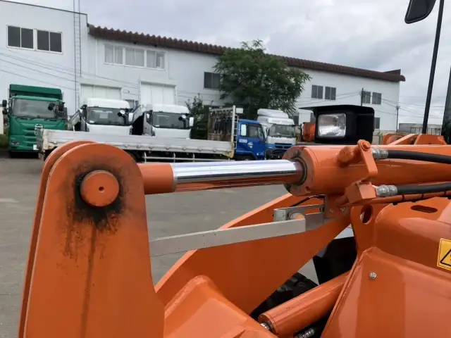 【車検:令和7年10月迄】令和5年 日立 ZW80 タイヤショベル アワー:1,166h 距離:788km 1,2㎥バケットの画像12