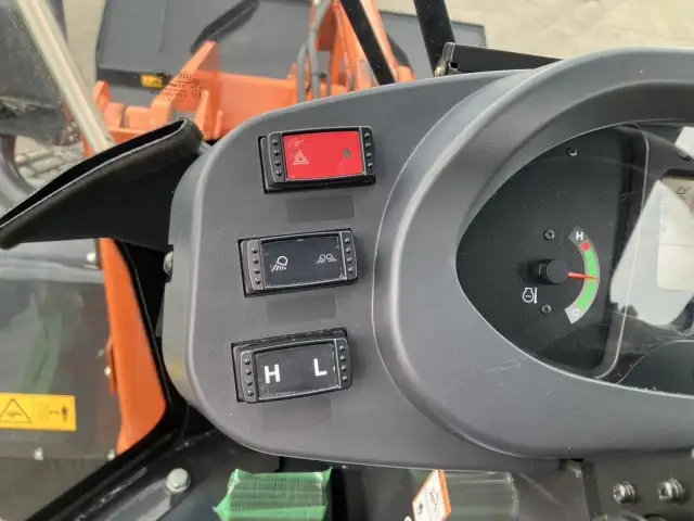 【車検:令和7年10月迄】令和5年 日立 ZW80 タイヤショベル アワー:1,166h 距離:788km 1,2㎥バケットの画像42