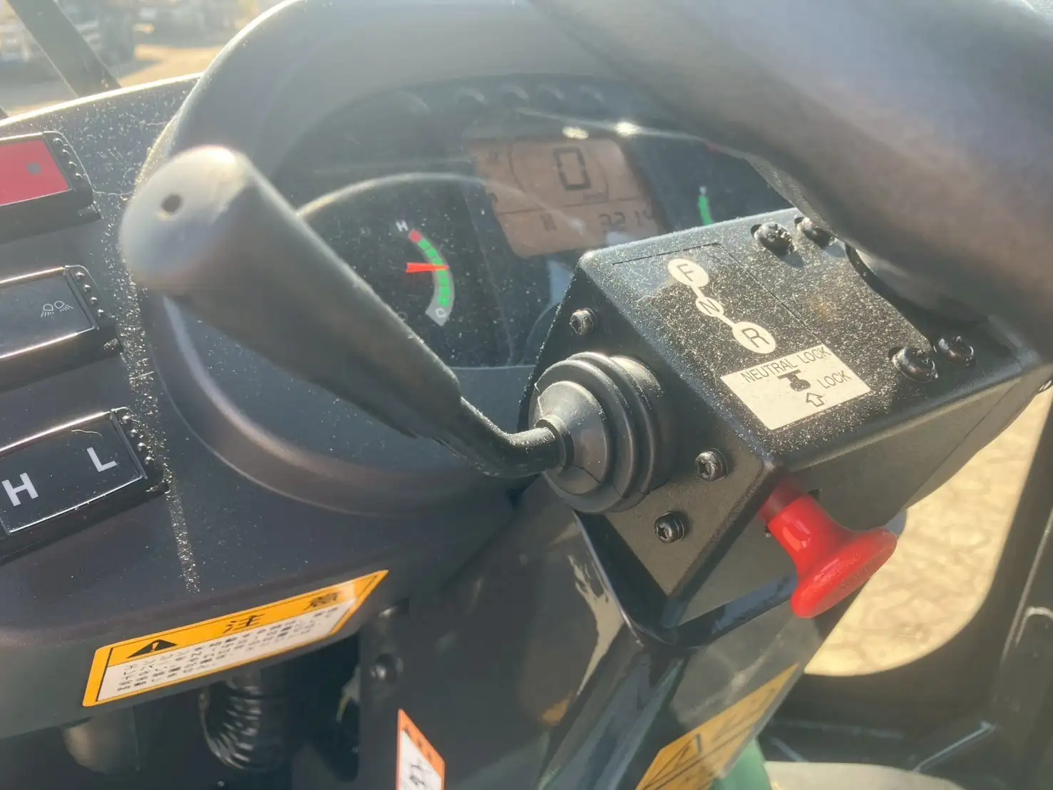 【車検:令和7年10月迄】令和5年 日立 ZW80 タイヤショベル アワー:321h 距離:370km 1,2㎥バケットの画像31