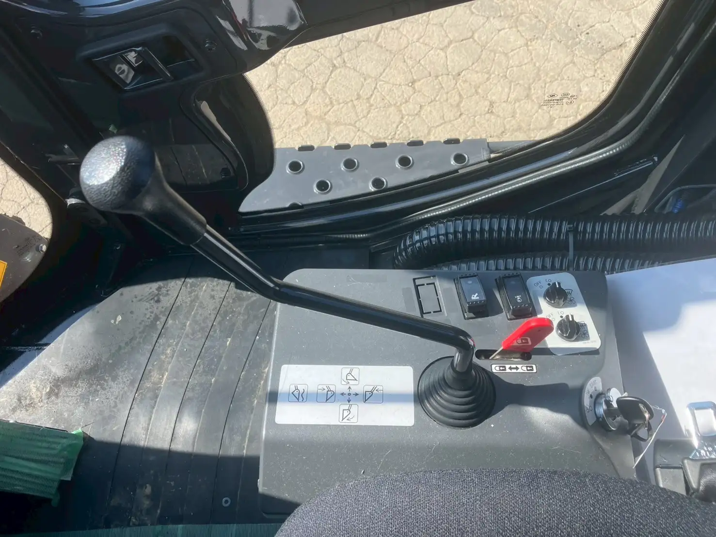 【車検:令和7年10月迄】令和5年 日立 ZW80 タイヤショベル アワー:321h 距離:370km 1,2㎥バケットの画像33