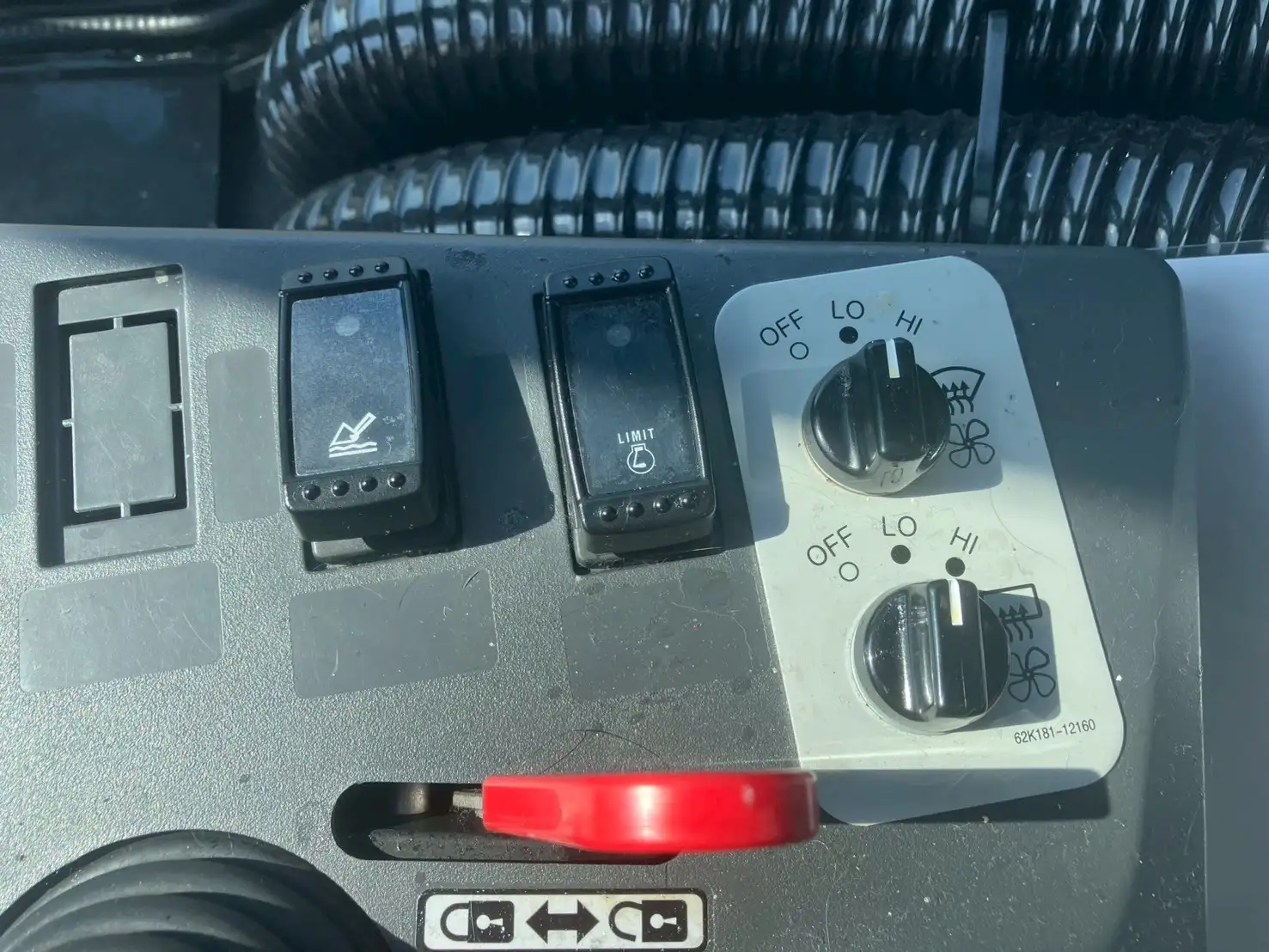 【車検:令和7年10月迄】令和5年 日立 ZW80 タイヤショベル アワー:321h 距離:370km 1,2㎥バケットの画像34