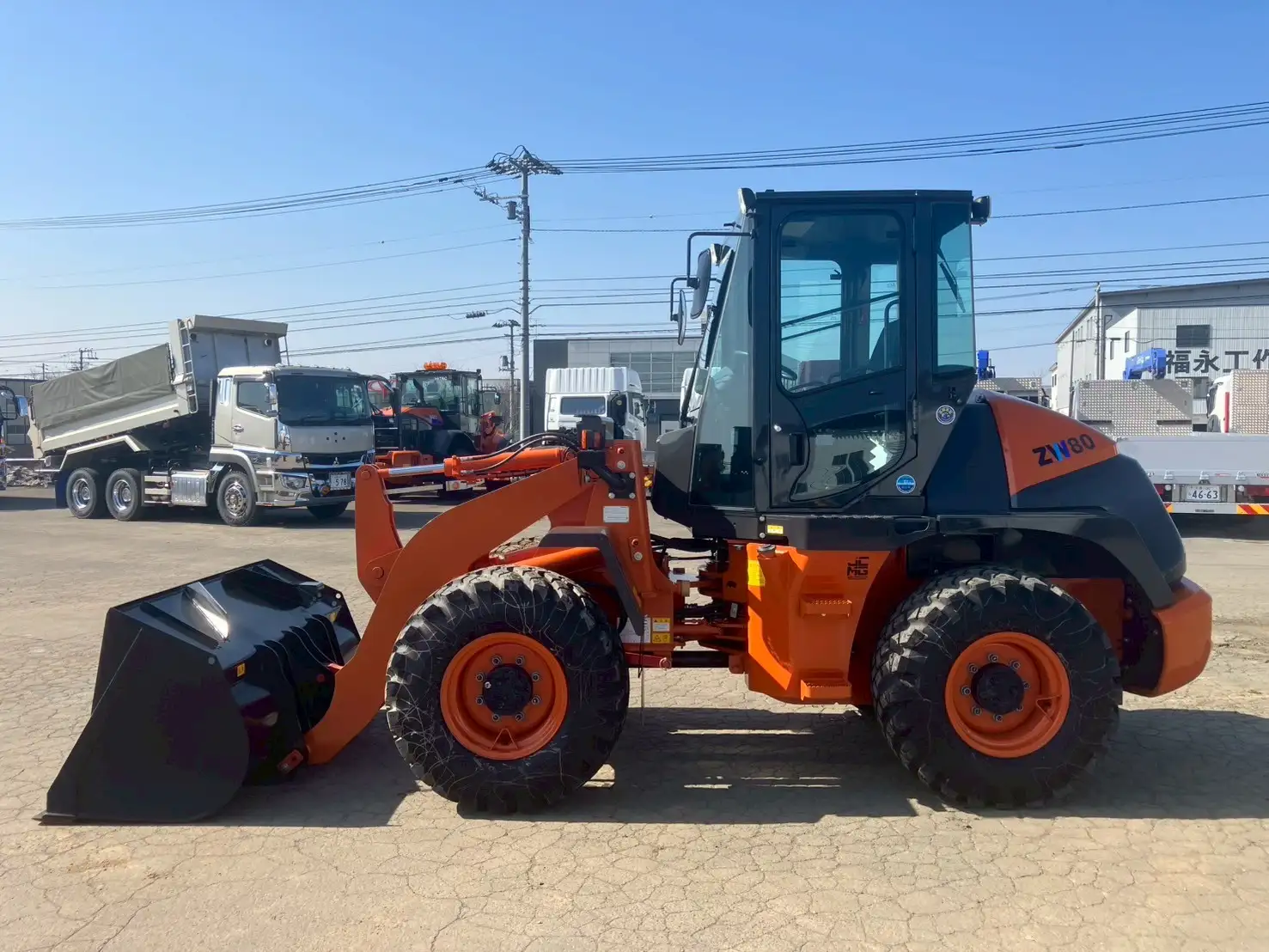 【車検:令和7年10月迄】令和5年 日立 ZW80 タイヤショベル アワー:321h 距離:370km 1,2㎥バケットの画像5