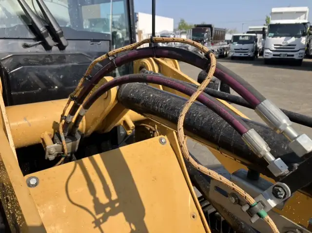 平成29年 CAT タイヤショベル 901C2 311h タイヤ:12.5/70-16の画像15