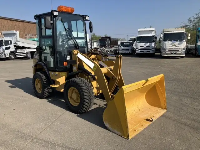 平成29年 CAT タイヤショベル 901C2 311h タイヤ:12.5/70-16の画像3