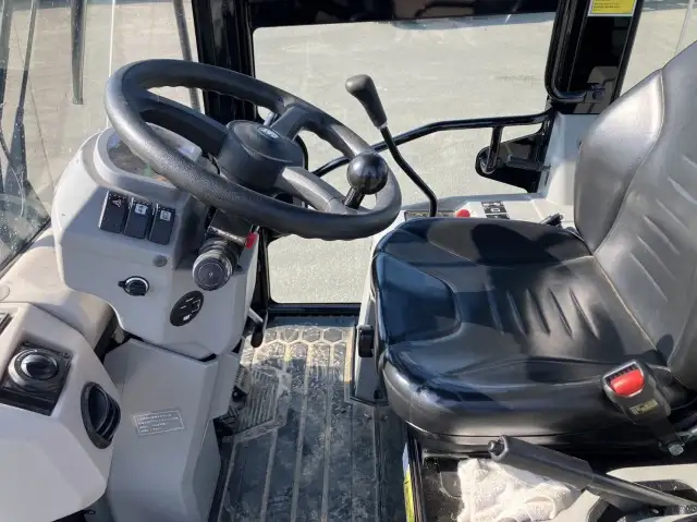 平成29年 CAT タイヤショベル 901C2 311h タイヤ:12.5/70-16の画像36