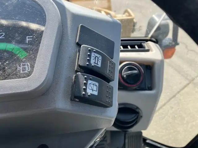 平成29年 CAT タイヤショベル 901C2 311h タイヤ:12.5/70-16の画像39