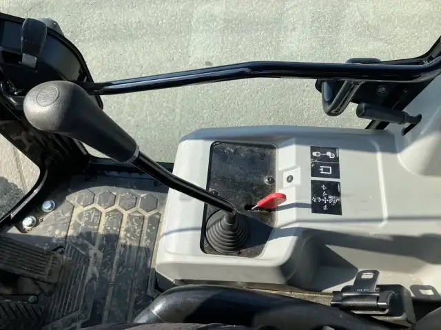 平成29年 CAT タイヤショベル 901C2 311h タイヤ:12.5/70-16の画像42