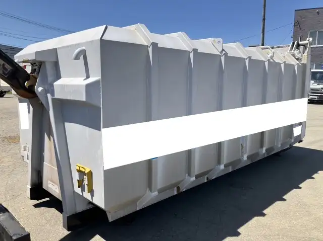 平成24年06月中古大型ミキサー車・高所作業車・その他特装車三菱ふそうスーパーグレートの画像19