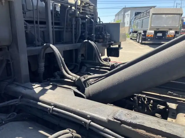 平成24年06月中古大型ミキサー車・高所作業車・その他特装車三菱ふそうスーパーグレートの画像29