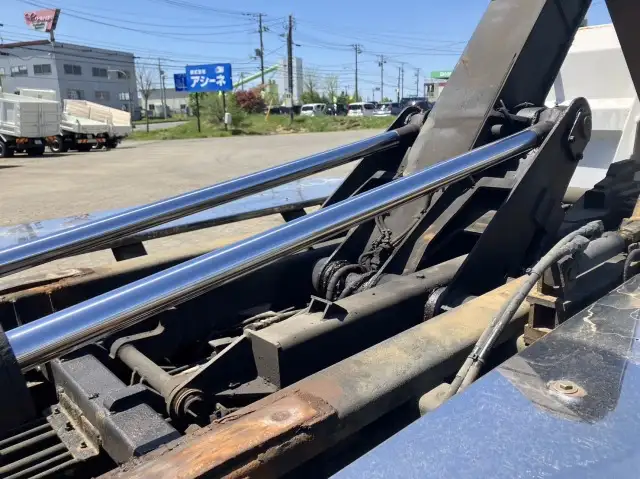 平成24年06月中古大型ミキサー車・高所作業車・その他特装車三菱ふそうスーパーグレートの画像34