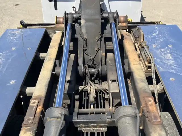 平成24年06月中古大型ミキサー車・高所作業車・その他特装車三菱ふそうスーパーグレートの画像36