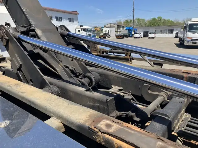 平成24年06月中古大型ミキサー車・高所作業車・その他特装車三菱ふそうスーパーグレートの画像37