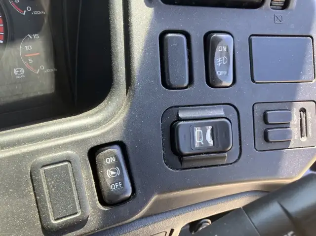 平成24年06月中古大型ミキサー車・高所作業車・その他特装車三菱ふそうスーパーグレートの画像55