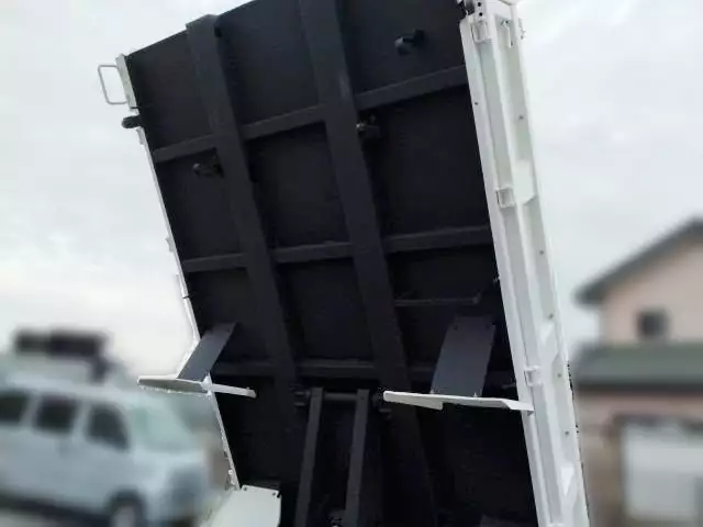 平成25年12月中古小型ダンプ日野デュトロの画像19