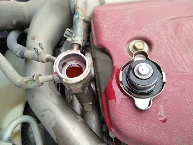 平成25年12月中古小型ダンプ日野デュトロの画像37