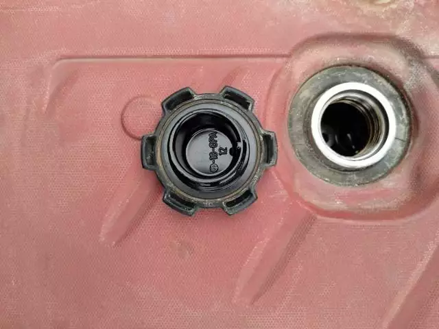 平成25年12月中古小型ダンプ日野デュトロの画像40