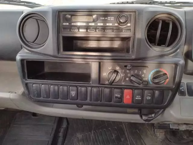 平成25年12月中古小型ダンプ日野デュトロの画像6