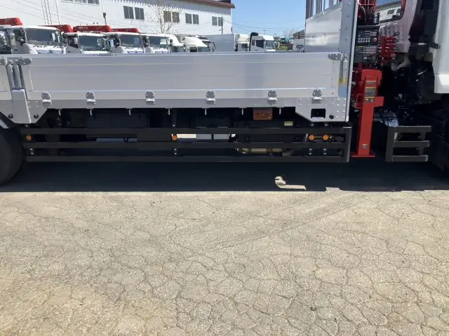 令和04年08月中古増トンクレーン付いすゞフォワードの画像37