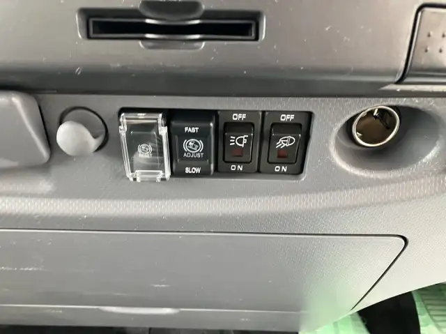 令和02年10月中古中型アルミバン・ウィングいすゞフォワードの画像47