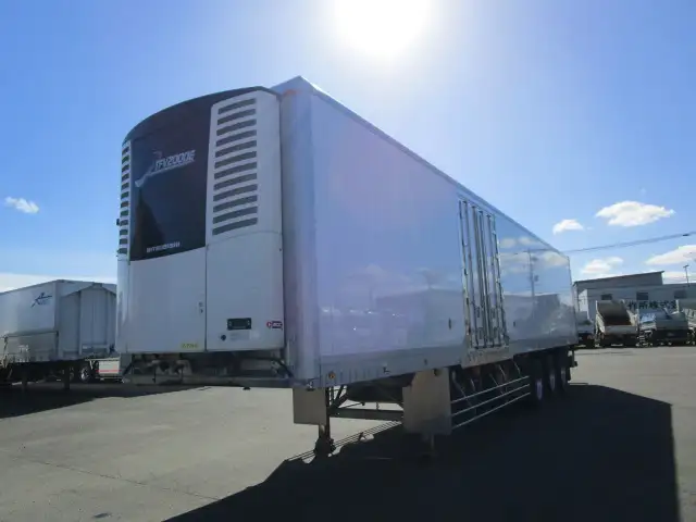 車検:令和8年6月24まで 令和6年 トレクス 13M3軸冷凍バントレーラー リフトアクスル 積載:25,900kg 第五輪:10,340㎏以上の画像1