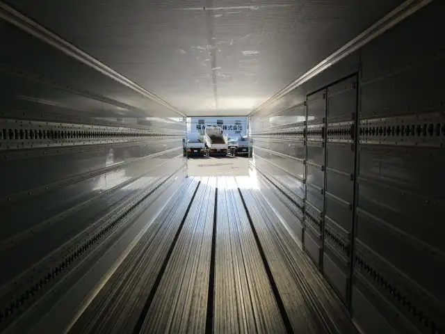 車検：令和8年6月24まで　令和6年　トレクス　13M3軸冷凍バントレーラー　リフトアクスル　積載：25,900kg　第五輪：10,340㎏以上の画像28