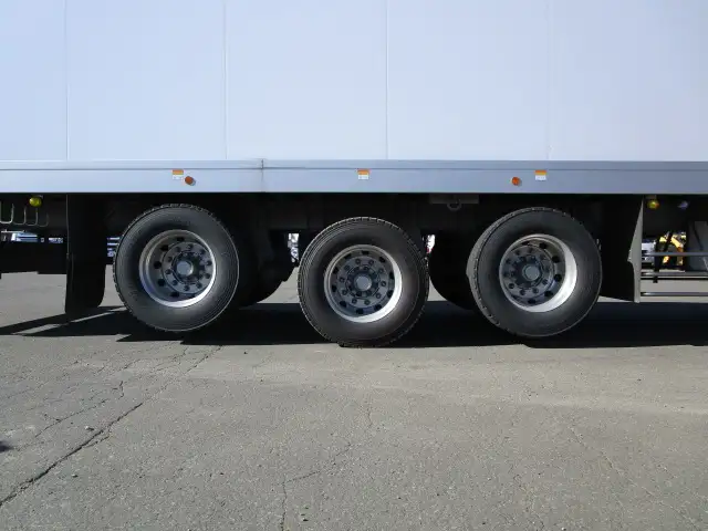 車検：令和8年6月24まで　令和6年　トレクス　13M3軸冷凍バントレーラー　リフトアクスル　積載：25,900kg　第五輪：10,340㎏以上の画像35