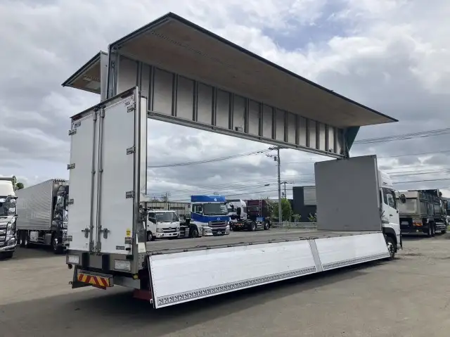 令和02年09月中古大型アルミバン・ウィング日産UDクオンの画像12