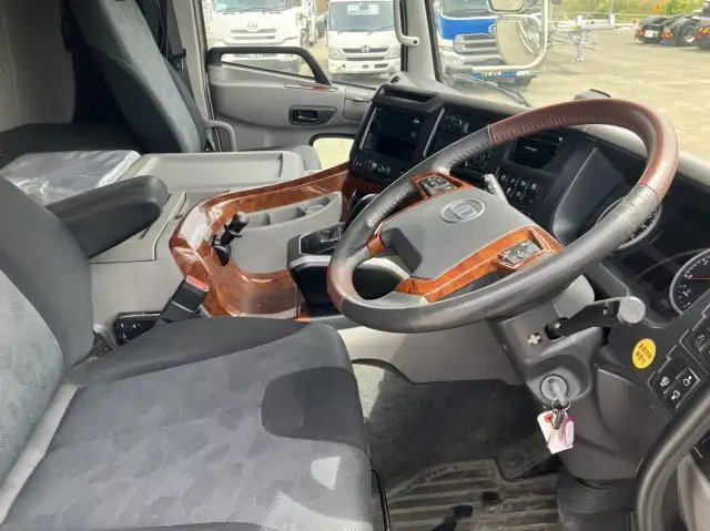 令和02年09月中古大型アルミバン・ウィング日産UDクオンの画像36