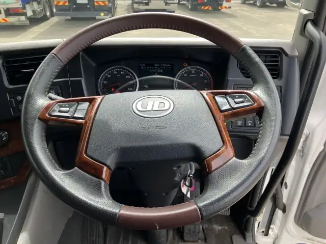 令和02年09月中古大型アルミバン・ウィング日産UDクオンの画像38