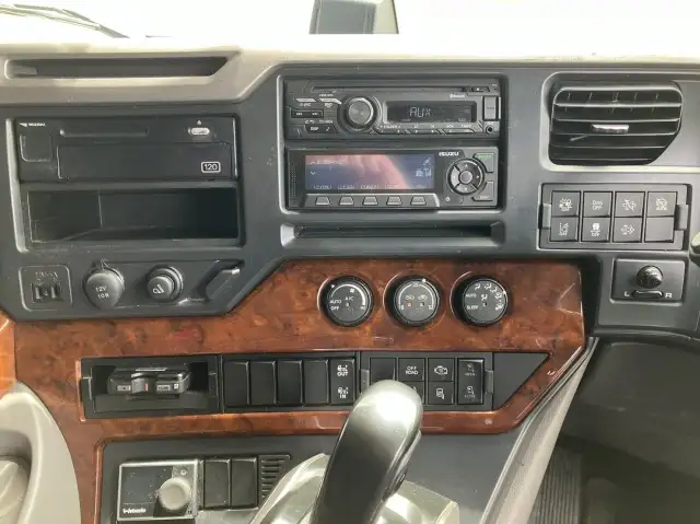 令和02年09月中古大型アルミバン・ウィング日産UDクオンの画像41