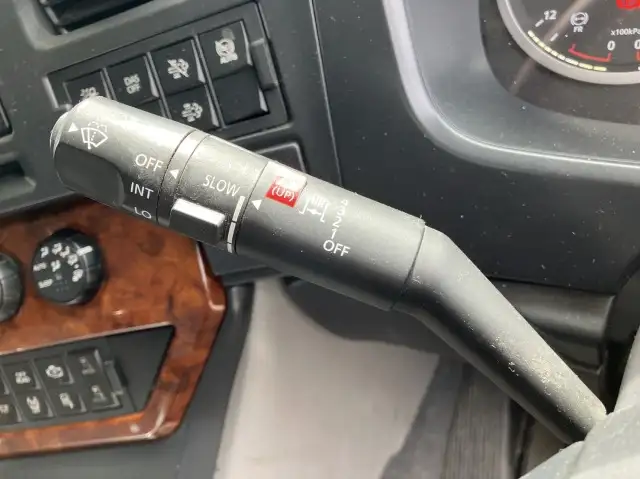 令和02年09月中古大型アルミバン・ウィング日産UDクオンの画像46